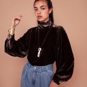 Meadows Carnation blouse in Smoke